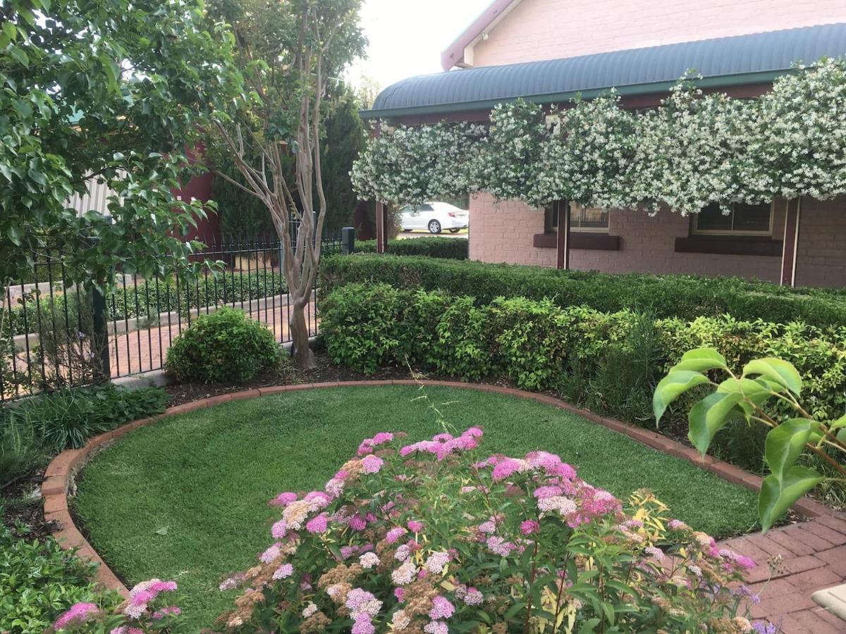 Country Apartments Dubbo Extérieur photo